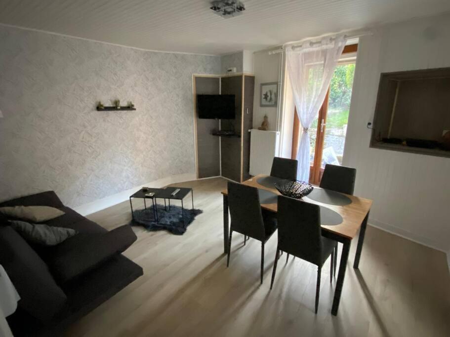 La Maison De Nelly Labellise 3* Mouzon  المظهر الخارجي الصورة